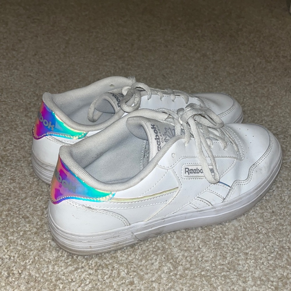 Reebok Women’s Classic Holographic Clubs size 9